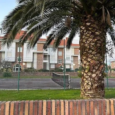 Playa De Berria -Apartamento Con Piscina Y Vistas Al Mar Santona Exterior photo